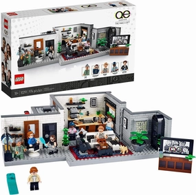 LEGO 10291 Queer Eye ?C The Fab 5 Loft Sound Design