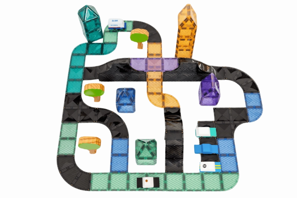 Connetix Ramps & Intersections Pack [16 Pieces] Workplace Scenario