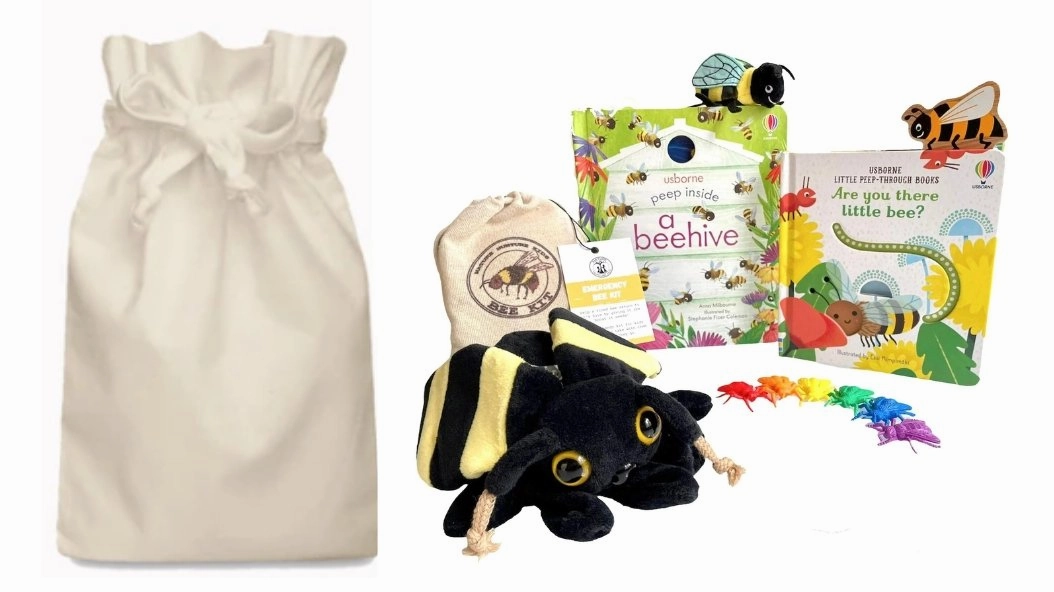 Bee Lovers Story Sack with Hand and Finger Puppets Strategy Development Growth Attain